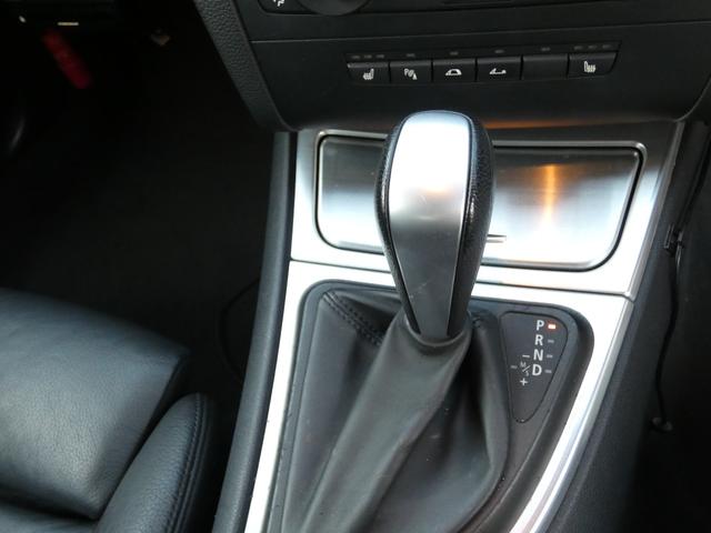 1シリーズ 120i カブリオレ スマートキー プッシュスタート HDDナビ ワンセグ ETC 革シート パワーシート キセノンヘッドライト オートライト フォグ MTモード ステアリングリモコン 純正AW 車検整備 09保証(65枚目)