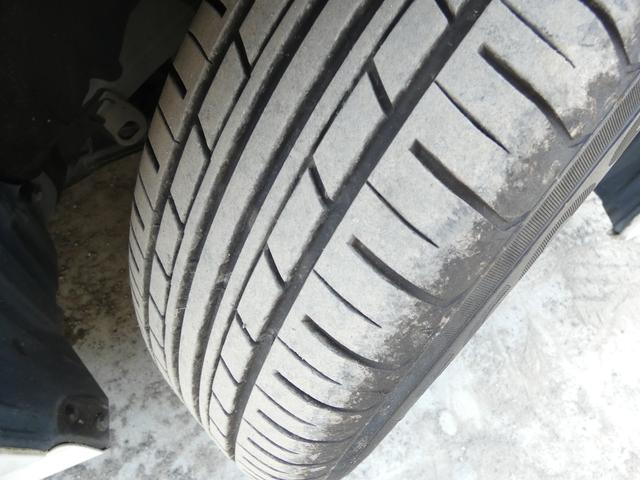 プリウス Ｓ　スマートキー　プッシュスタート　ＳＤナビ　フルセグ　バックカメラ　ビルトインＥＴＣ　ＬＥＤライト　オートライト　フォグ　ステアリングリモコン　ウインカーミラー　ワンオーナー車　純正ＡＷ　車検整備（21枚目）