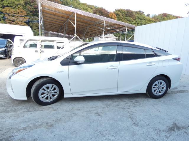 プリウス Ｓ　スマートキー　プッシュスタート　ＳＤナビ　フルセグ　バックカメラ　ビルトインＥＴＣ　ＬＥＤライト　オートライト　フォグ　ステアリングリモコン　ウインカーミラー　ワンオーナー車　純正ＡＷ　車検整備（32枚目）