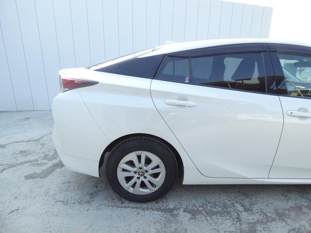 プリウス Ｓ　スマートキー　プッシュスタート　ＳＤナビ　フルセグ　バックカメラ　ビルトインＥＴＣ　ＬＥＤライト　オートライト　フォグ　ステアリングリモコン　ウインカーミラー　ワンオーナー車　純正ＡＷ　車検整備（54枚目）