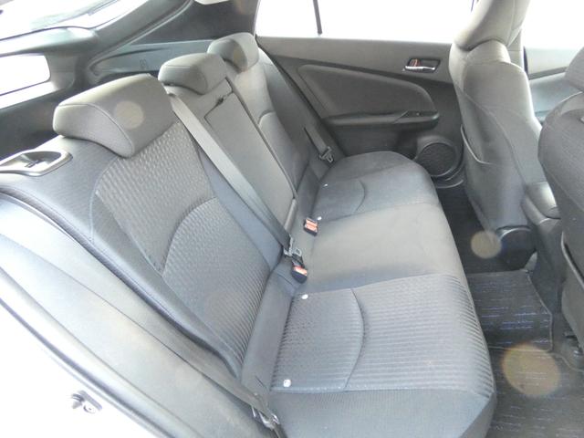 プリウス Ｓ　スマートキー　プッシュスタート　ＳＤナビ　フルセグ　バックカメラ　ビルトインＥＴＣ　ＬＥＤライト　オートライト　フォグ　ステアリングリモコン　ウインカーミラー　ワンオーナー車　純正ＡＷ　車検整備（57枚目）