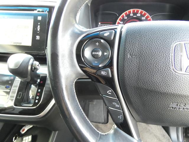 オデッセイ アブソルート スマートキー プッシュスタート 両側パワースライドドア メモリーナビ フリップダウンモニター ETC LEDライト オートライト フォグ パドルシフト ウインカーミラー 社外AW 車検整備(63枚目)