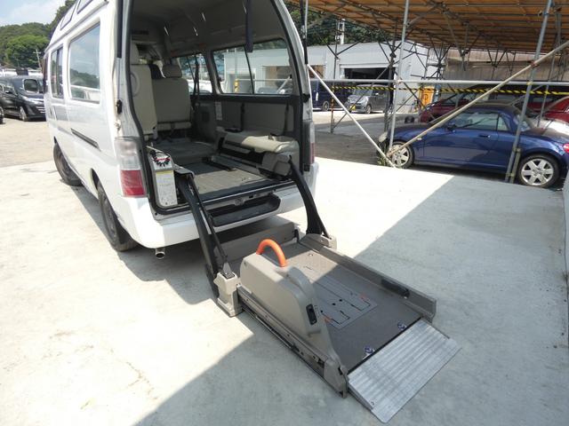 キャラバンマイクロバス 車椅子移動車 4WD 福祉車両 リモコンキー パワーステアリング パワーウインドウ マニュアルエアコン ヘッドライトレベライザー 純正ラジオオーディオ 車検整備 09保証 有償保証(45枚目)
