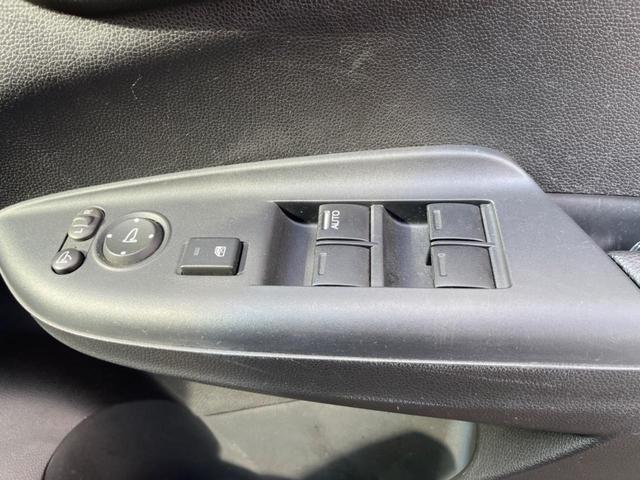 13G・Fパッケージ 禁煙車・純正ナビ・Bluetooth再生・バックカメラ・ETC・スマートキー・ワンオーナー(34枚目)