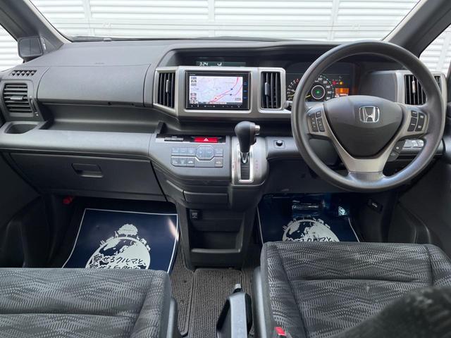 G コンフォートセレクション フリップダウンモニター・禁煙車・両側電動スライドドア・純正ナビ・Bluetooth再生・フルセグTV・バックカメラ・ETC・HIDヘッドライト・クルーズコントロール・スマートキー・ワンオーナー・8人乗(2枚目)