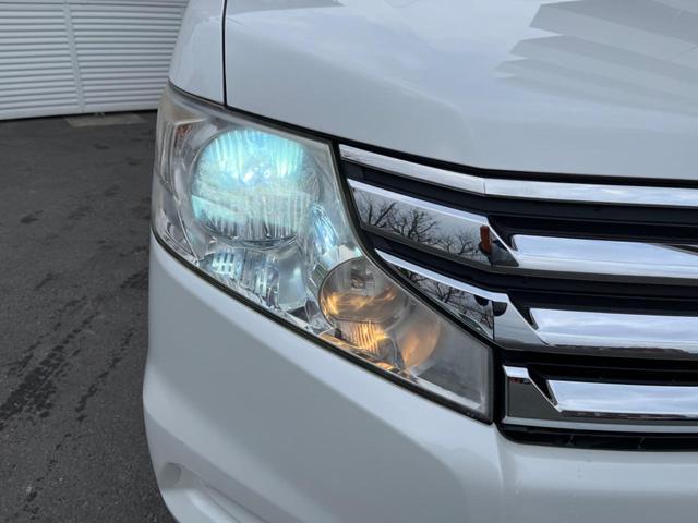 G コンフォートセレクション フリップダウンモニター・禁煙車・両側電動スライドドア・純正ナビ・Bluetooth再生・フルセグTV・バックカメラ・ETC・HIDヘッドライト・クルーズコントロール・スマートキー・ワンオーナー・8人乗(14枚目)