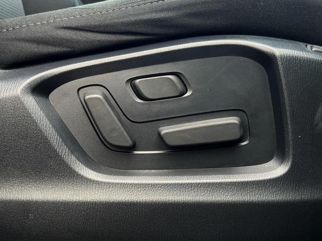 ＣＸ－５ ＸＤ　プロアクティブ　純正ＤＶＤナビ　後席モニター　全周囲カメラ　ＢＯＳＥサウンド　衝突被害軽減システム　レーダークルーズ　電動リアゲート　パワーシート　ドラレコ　コーナーセンサー　スマートキー　ＬＥＤヘッド　ＥＴＣ（12枚目）