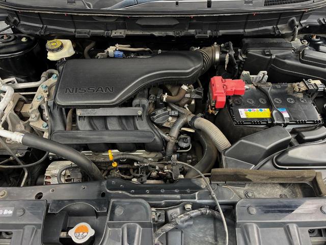 エクストレイル ２０Ｘｔｔ　エマージェンシーブレーキパッケージ　４ＷＤ　純正ＤＶＤナビ　全周囲カメラ　衝突被害軽減システム　電動リアゲート　レザー調シート　コーナーセンサー　スマートキー　ＬＥＤヘッド　ルーフレール　ビルトインＥＴＣ　クルコン　車線逸脱警報（23枚目）