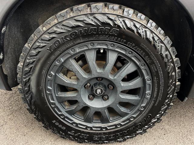 エクストレイル ２０Ｘｔｔ　エマージェンシーブレーキパッケージ　４ＷＤ　純正ＤＶＤナビ　全周囲カメラ　衝突被害軽減システム　電動リアゲート　レザー調シート　コーナーセンサー　スマートキー　ＬＥＤヘッド　ルーフレール　ビルトインＥＴＣ　クルコン　車線逸脱警報（30枚目）