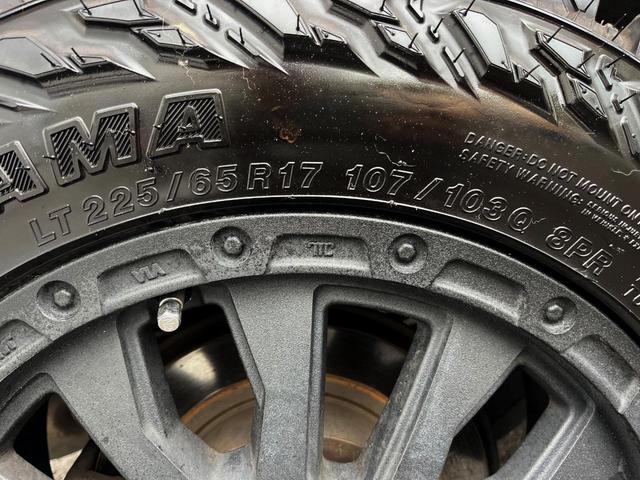 エクストレイル ２０Ｘｔｔ　エマージェンシーブレーキパッケージ　４ＷＤ　純正ＤＶＤナビ　全周囲カメラ　衝突被害軽減システム　電動リアゲート　レザー調シート　コーナーセンサー　スマートキー　ＬＥＤヘッド　ルーフレール　ビルトインＥＴＣ　クルコン　車線逸脱警報（32枚目）