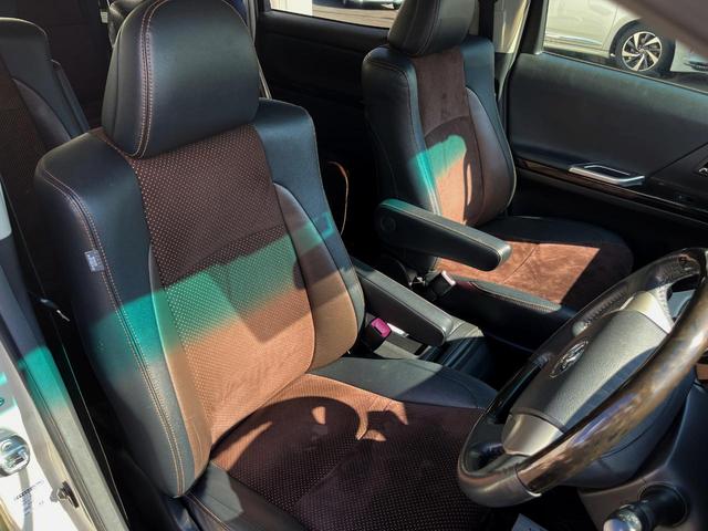 アルファード 240S タイプゴールドII 両側電動ドア SDナビ 後席モニター 電動リアゲート 7人乗り ハーフレザーシート ドラレコ コーナーセンサー スマートキー HIDヘッド ビルトインETC クルコン オートライト デュアルエアコン(9枚目)