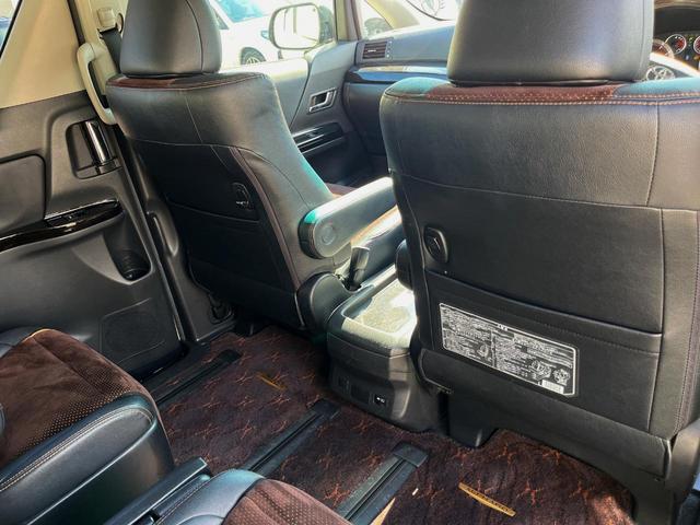 アルファード 240S タイプゴールドII 両側電動ドア SDナビ 後席モニター 電動リアゲート 7人乗り ハーフレザーシート ドラレコ コーナーセンサー スマートキー HIDヘッド ビルトインETC クルコン オートライト デュアルエアコン(32枚目)