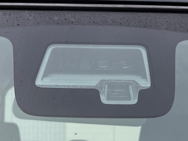 スペーシアカスタム ハイブリッドＸＳターボ　両側電動ドア　純正ＳＤナビ　バックカメラ　衝突被害軽減システム　ハーフレザーシート　シートヒーター　コーナーセンサー　スマートキー　ＬＥＤヘッド　ビルトインＥＴＣ　クルコン　車線逸脱警報（5枚目）