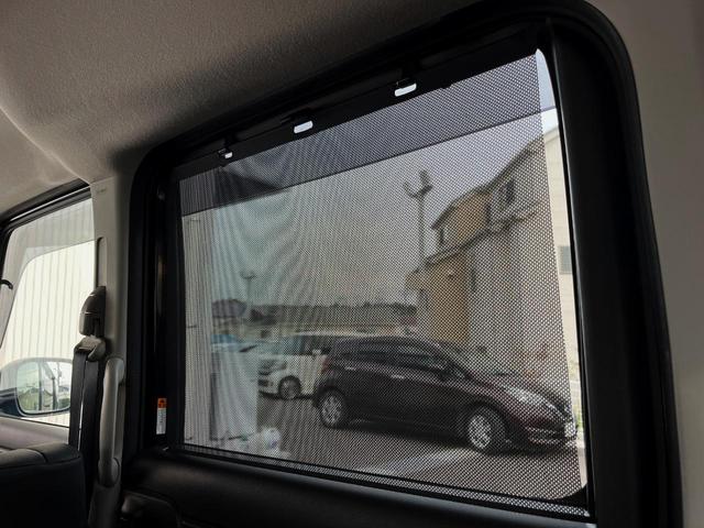 スペーシアカスタム ハイブリッドＸＳターボ　両側電動ドア　純正ＳＤナビ　バックカメラ　衝突被害軽減システム　ハーフレザーシート　シートヒーター　コーナーセンサー　スマートキー　ＬＥＤヘッド　ビルトインＥＴＣ　クルコン　車線逸脱警報（12枚目）