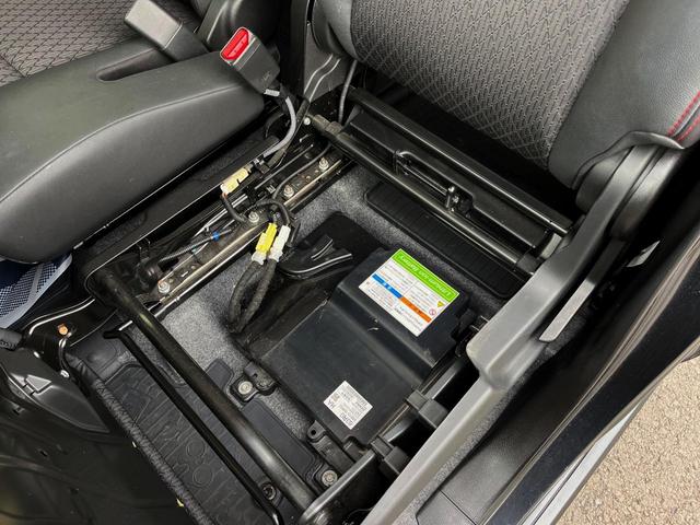 スペーシアカスタム ハイブリッドＸＳターボ　両側電動ドア　純正ＳＤナビ　バックカメラ　衝突被害軽減システム　ハーフレザーシート　シートヒーター　コーナーセンサー　スマートキー　ＬＥＤヘッド　ビルトインＥＴＣ　クルコン　車線逸脱警報（65枚目）