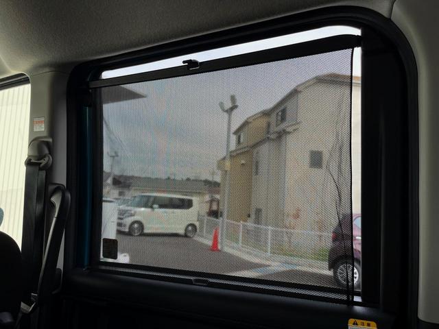 ルーミー カスタムＧ　両側電動ドア　純正ＳＤナビ　全周囲カメラ　衝突被害軽減システム　レーダークルーズ　コーナーセンサー　スマートキー　ＬＥＤヘッド　オートエアコン　純正１４インチアルミ　Ｂｌｕｅｔｏｏｔｈ　ＣＤ（10枚目）