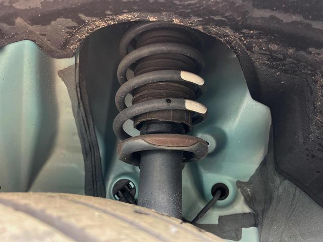 ルーミー カスタムＧ　両側電動ドア　純正ＳＤナビ　全周囲カメラ　衝突被害軽減システム　レーダークルーズ　コーナーセンサー　スマートキー　ＬＥＤヘッド　オートエアコン　純正１４インチアルミ　Ｂｌｕｅｔｏｏｔｈ　ＣＤ（26枚目）