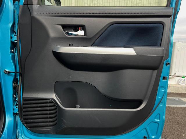 ルーミー カスタムＧ　両側電動ドア　純正ＳＤナビ　全周囲カメラ　衝突被害軽減システム　レーダークルーズ　コーナーセンサー　スマートキー　ＬＥＤヘッド　オートエアコン　純正１４インチアルミ　Ｂｌｕｅｔｏｏｔｈ　ＣＤ（42枚目）