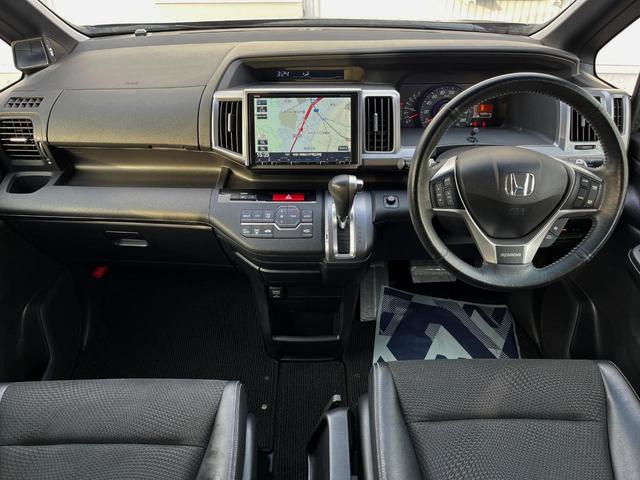 ステップワゴンスパーダ Z クールスピリット 両側電動ドア 純正SDナビ 後席モニター バックカメラ ハーフレザーシート ドラレコ スマートキー HIDヘッド ビルトインETC クルコン オートライト オートエアコン 純正17インチアルミ(2枚目)