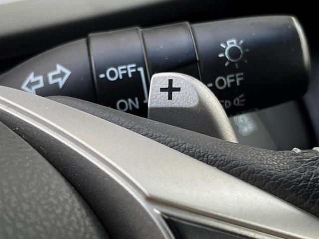 ステップワゴンスパーダ Z クールスピリット 両側電動ドア 純正SDナビ 後席モニター バックカメラ ハーフレザーシート ドラレコ スマートキー HIDヘッド ビルトインETC クルコン オートライト オートエアコン 純正17インチアルミ(8枚目)