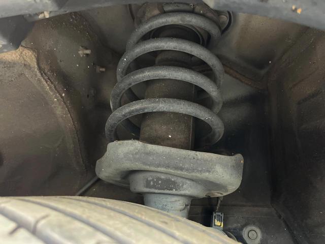 ステップワゴンスパーダ Z クールスピリット 両側電動ドア 純正SDナビ 後席モニター バックカメラ ハーフレザーシート ドラレコ スマートキー HIDヘッド ビルトインETC クルコン オートライト オートエアコン 純正17インチアルミ(27枚目)