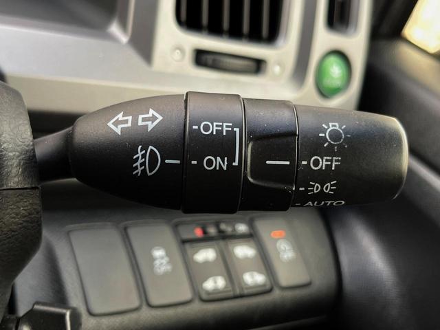 ステップワゴンスパーダ Z クールスピリット 両側電動ドア 純正SDナビ 後席モニター バックカメラ ハーフレザーシート ドラレコ スマートキー HIDヘッド ビルトインETC クルコン オートライト オートエアコン 純正17インチアルミ(50枚目)