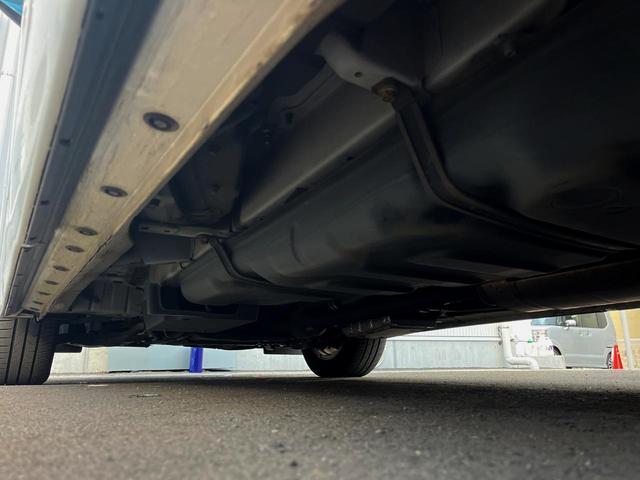 アルファード 240X 電動スライドドア 純正SDナビ バックカメラ コーナーセンサー スマートキー HIDヘッド ビルトインETC オートライト デュアルエアコン 純正16インチアルミ リアエアコン Bluetooth(38枚目)