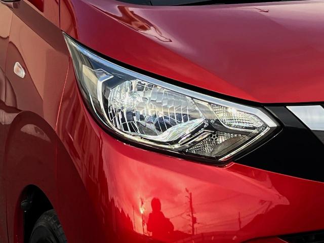 デイズ Ｘ　バックカメラ　衝突被害軽減システム　ドラレコ　コーナーセンサー　スマートキー　ＬＥＤヘッド　ＥＴＣ　車線逸脱警報　オートライト　オートエアコン　純正１４インチアルミ　Ｂｌｕｅｔｏｏｔｈ　ＣＤ　地デジ（12枚目）