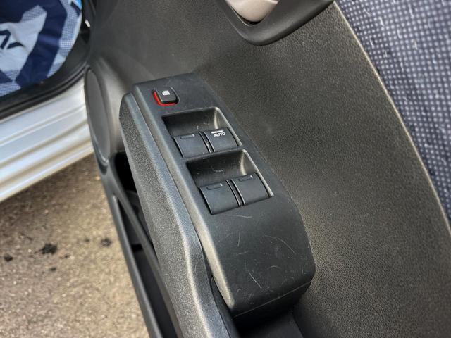 フィット G ハイウェイエディション 純正HDDナビ バックカメラ 寒冷地仕様 ビルトインETC CD DVD再生(37枚目)