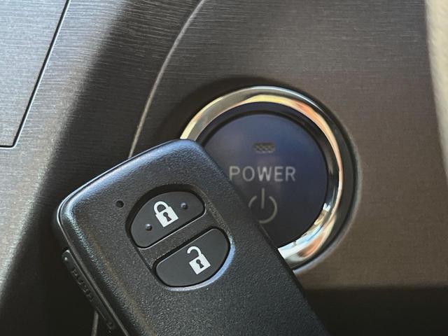 プリウス Ｓ　スマートキー　ＨＩＤヘッド　純正１５インチアルミ　オートライト　オートエアコン　ＣＤ　ＤＶＤ再生　フルセグ（5枚目）