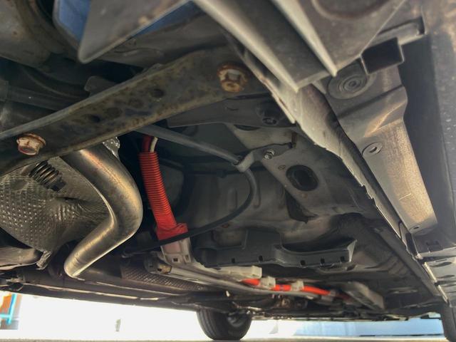 プリウス Ｓ　スマートキー　ＨＩＤヘッド　純正１５インチアルミ　オートライト　オートエアコン　ＣＤ　ＤＶＤ再生　フルセグ（19枚目）