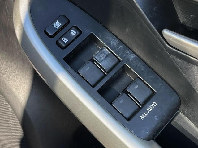 プリウス Ｓ　スマートキー　ＨＩＤヘッド　純正１５インチアルミ　オートライト　オートエアコン　ＣＤ　ＤＶＤ再生　フルセグ（38枚目）