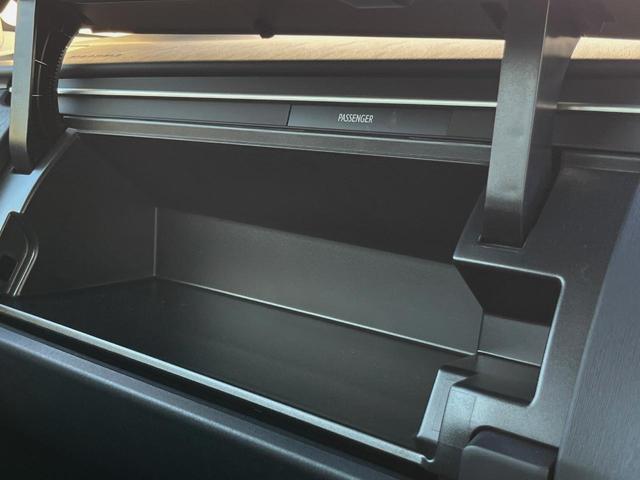 プリウス Ｓ　スマートキー　ＨＩＤヘッド　純正１５インチアルミ　オートライト　オートエアコン　ＣＤ　ＤＶＤ再生　フルセグ（51枚目）