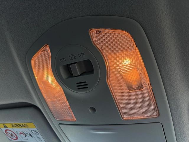 プリウス Ｓ　スマートキー　ＨＩＤヘッド　純正１５インチアルミ　オートライト　オートエアコン　ＣＤ　ＤＶＤ再生　フルセグ（53枚目）