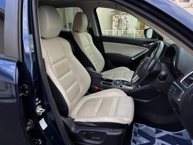 ＣＸ－５ ＸＤ　Ｌパッケージ　ディーゼル（軽油）　サンルーフ　バックカメラ　ＢＯＳＥサウンド　レーダークルーズ　レザーシート　スマートキー　ＬＥＤヘッド　ＥＴＣ　純正１９インチアルミ　車線逸脱警報　オートライト　デュアルエアコン（12枚目）