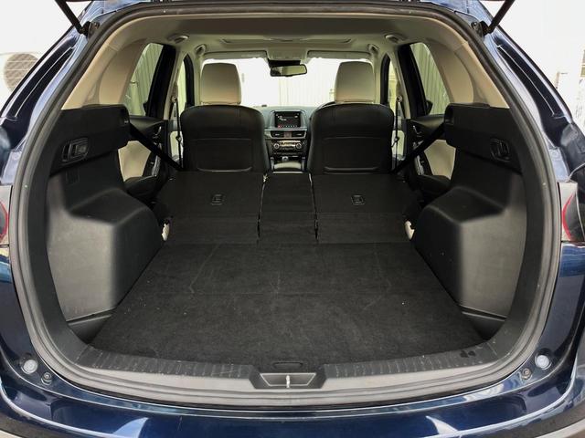 ＣＸ－５ ＸＤ　Ｌパッケージ　ディーゼル（軽油）　サンルーフ　バックカメラ　ＢＯＳＥサウンド　レーダークルーズ　レザーシート　スマートキー　ＬＥＤヘッド　ＥＴＣ　純正１９インチアルミ　車線逸脱警報　オートライト　デュアルエアコン（14枚目）