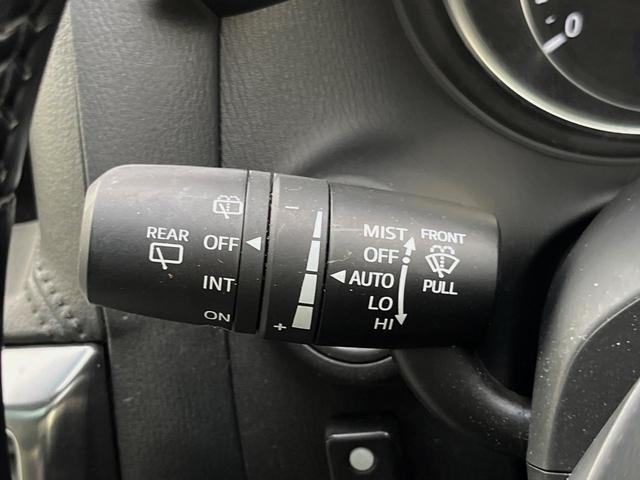 ＣＸ－５ ＸＤ　Ｌパッケージ　ディーゼル（軽油）　サンルーフ　バックカメラ　ＢＯＳＥサウンド　レーダークルーズ　レザーシート　スマートキー　ＬＥＤヘッド　ＥＴＣ　純正１９インチアルミ　車線逸脱警報　オートライト　デュアルエアコン（45枚目）