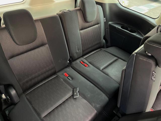 セレナ ハイウェイスター　両側電動ドア　全周囲カメラ　衝突被害軽減システム　レーダークルーズ　ドラレコ　コーナーセンサー　スマートキー　ＬＥＤヘッド　ビルトインＥＴＣ　純正１６インチアルミ　車線逸脱警報　オートライト（15枚目）