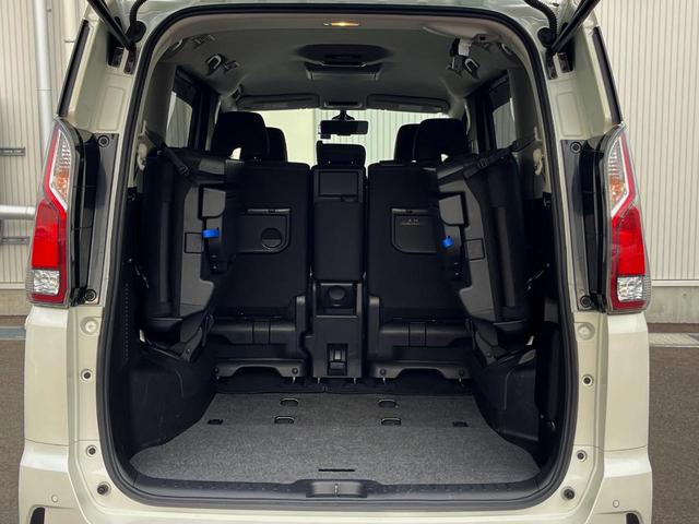 セレナ ハイウェイスター　両側電動ドア　全周囲カメラ　衝突被害軽減システム　レーダークルーズ　ドラレコ　コーナーセンサー　スマートキー　ＬＥＤヘッド　ビルトインＥＴＣ　純正１６インチアルミ　車線逸脱警報　オートライト（16枚目）