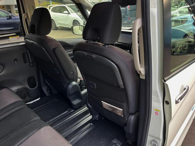 セレナ ハイウェイスター　両側電動ドア　全周囲カメラ　衝突被害軽減システム　レーダークルーズ　ドラレコ　コーナーセンサー　スマートキー　ＬＥＤヘッド　ビルトインＥＴＣ　純正１６インチアルミ　車線逸脱警報　オートライト（37枚目）