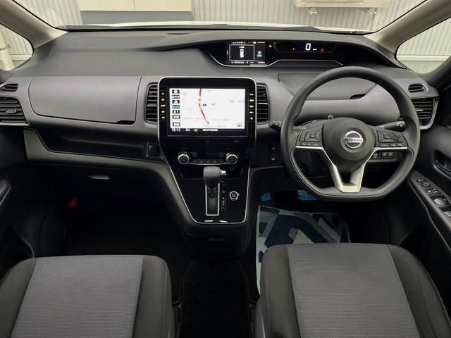 セレナ ＸＶ　純正１０型ナビ　両側電動ドア　全周囲カメラ　衝突被害軽減システム　ドラレコ　コーナーセンサー　スマートキー　ＬＥＤヘッド　ビルトインＥＴＣ　クルコン　車線逸脱警報　オートエアコン　リアエアコン（2枚目）