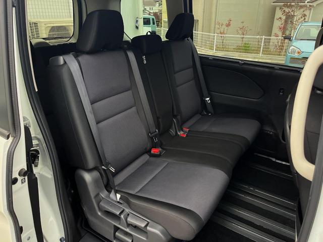 セレナ ＸＶ　純正１０型ナビ　両側電動ドア　全周囲カメラ　衝突被害軽減システム　ドラレコ　コーナーセンサー　スマートキー　ＬＥＤヘッド　ビルトインＥＴＣ　クルコン　車線逸脱警報　オートエアコン　リアエアコン（9枚目）