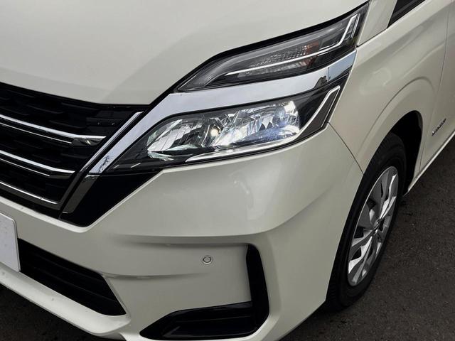 セレナ ＸＶ　純正１０型ナビ　両側電動ドア　全周囲カメラ　衝突被害軽減システム　ドラレコ　コーナーセンサー　スマートキー　ＬＥＤヘッド　ビルトインＥＴＣ　クルコン　車線逸脱警報　オートエアコン　リアエアコン（29枚目）