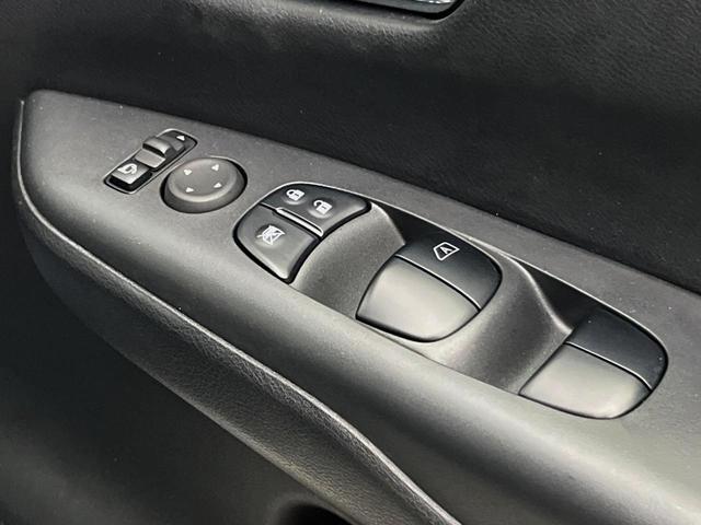 セレナ ＸＶ　純正１０型ナビ　両側電動ドア　全周囲カメラ　衝突被害軽減システム　ドラレコ　コーナーセンサー　スマートキー　ＬＥＤヘッド　ビルトインＥＴＣ　クルコン　車線逸脱警報　オートエアコン　リアエアコン（43枚目）