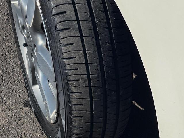 Ｎ－ＯＮＥ ツアラー・Ｌパッケージ　バックカメラ　スマートキー　ＨＩＤヘッド　ＥＴＣ　クルコン　純正１４インチアルミ　オートライト　オートエアコン　ＣＤ　ＤＶＤ再生　地デジ　パドルシフト（26枚目）