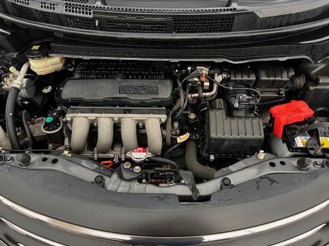 フリード Ｇ　ハイウェイエディション　電動スライドドア　ＨＤＤナビ　バックカメラ　ＨＩＤヘッド　ビルトインＥＴＣ　オートライト　オートエアコン　ＤＶＤ再生　地デジ（21枚目）