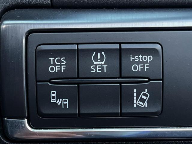 ＣＸ－５ ＸＤ　Ｌパッケージ　ディーゼル（軽油）　バックカメラ　ＢＯＳＥサウンド　レーダークルーズ　レザーシート　コーナーセンサー　スマートキー　ＨＩＤヘッド　ＥＴＣ　純正１９インチアルミ　オートハイビーム　オートライト（6枚目）