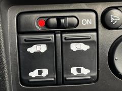 ��ξ¦�ѥ���饤�ɥɥ��ۥ��ޡ��ȥ����䱿ž�ʤΥ����å��Ǹ���ξ¦���饤�ɥɥ��γ��Ĥ���ǽ����ư�������Ϥ�����ƥɥ��򳫤���ɬ�פ�̵���������ʤ����ͤǤ��ñ�˳����Ĥ�Ǥ���Ŭ�Ǥ��� 6