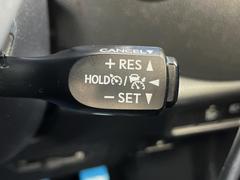 �ڥ졼�������롼������ȥ�����۹�®ƻϩ�Ǥ�Ĺ��Υ���Ԥ��ڤˡ�����ư��®�٤��ݤĥ��롼������ȥ����뤬�����ͷڸ������ƥ��Ϣ�Ȥ��������μ�ξ���Τ��Ƽִ֤��ݤĤ褦��®��Ĵ�ᤷ�Ƥ���ޤ����� 6