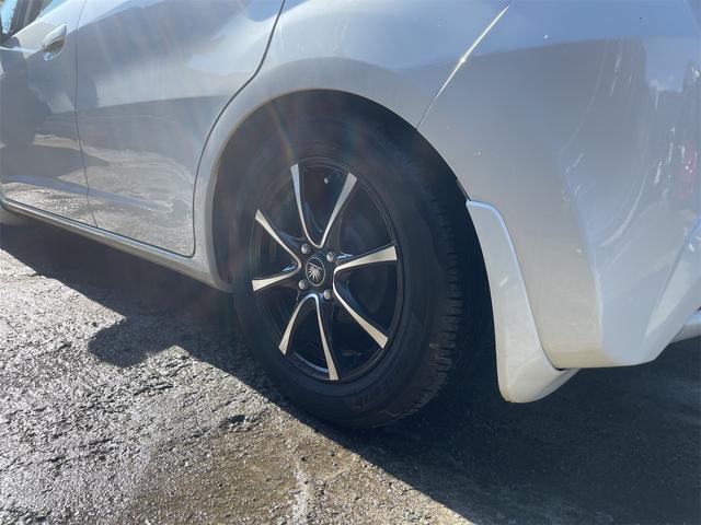 フィット Ｇ・１０ｔｈアニバーサリーＩＩ　Ｇ・１０ｔｈアニバーサリーモデル／パナソニックナビ／バックカメラ／スマートキー／ビルトインＥＴＣ／純正バイザー／純正フロアマット／１５インチアルミホイール（29枚目）